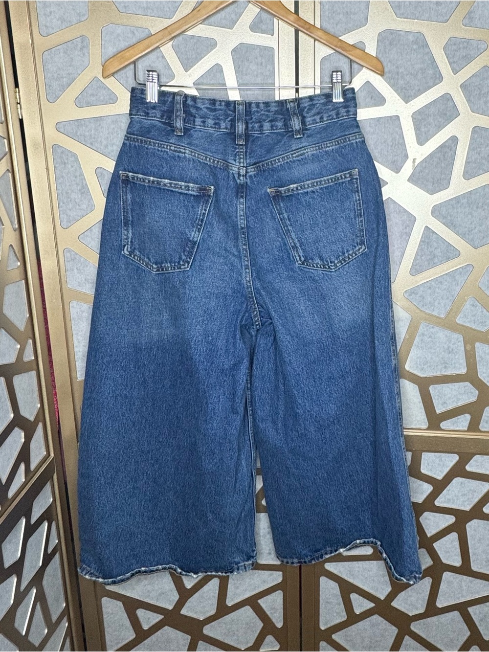 ZARA Wide Leg Denim Culotte Jeans | High Rise | Size US 6 - Picture 3 of 13